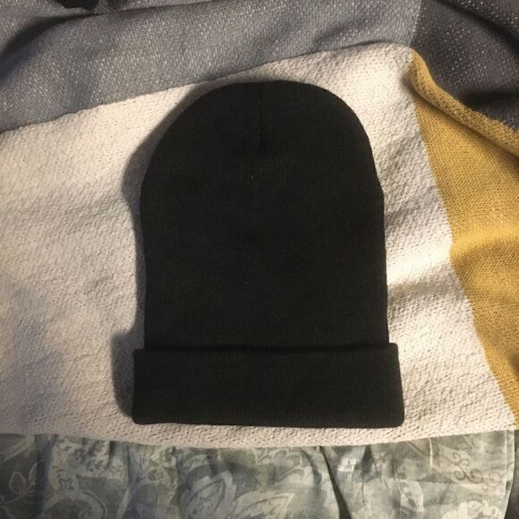 Redbull Beanie   - Picture 4 of 4